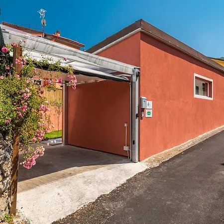 Independenthouse 5terre Garden , Parking 公寓 斯培西亚